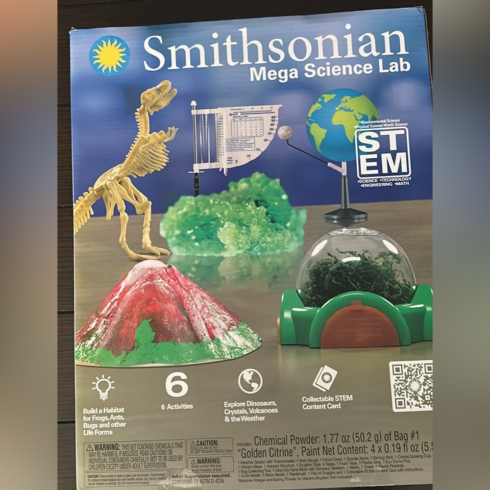 New Smithsonian Mega Science Lab Kit - Picture 2 of 2